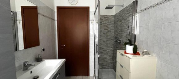 3-Zimmer Wohnung in Lentate sul Seveso, Italy, Nr. 31072 12