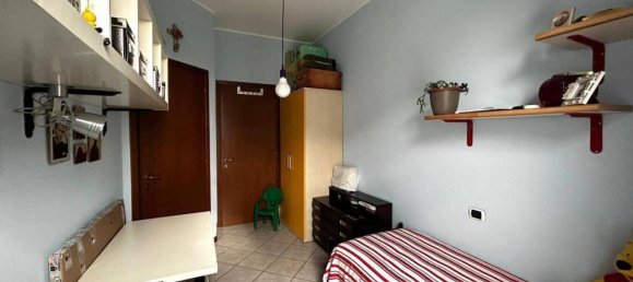 3-Zimmer Wohnung in Lentate sul Seveso, Italy, Nr. 31072 9