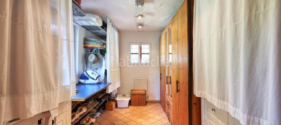 Casa de 2 dormitorios en Estepona, Spain No. 101140 2