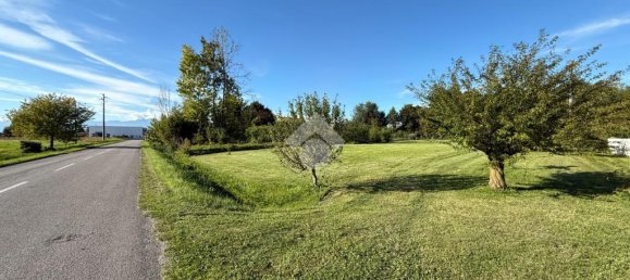 2351m² Land in Pordenone, Italy No. 329405 7