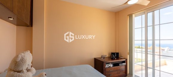 3 bedrooms Villa in Adeje, Spain No. 141456 3