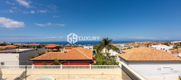 3 bedrooms Villa in Adeje, Spain No. 141456 20