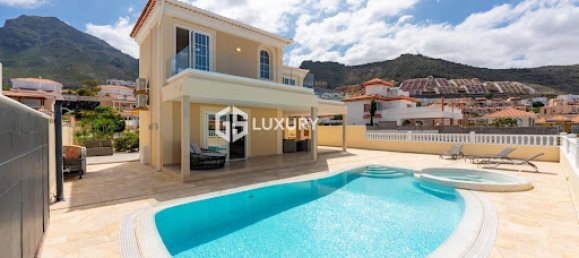 3 bedrooms Villa in Adeje, Spain No. 141456 7