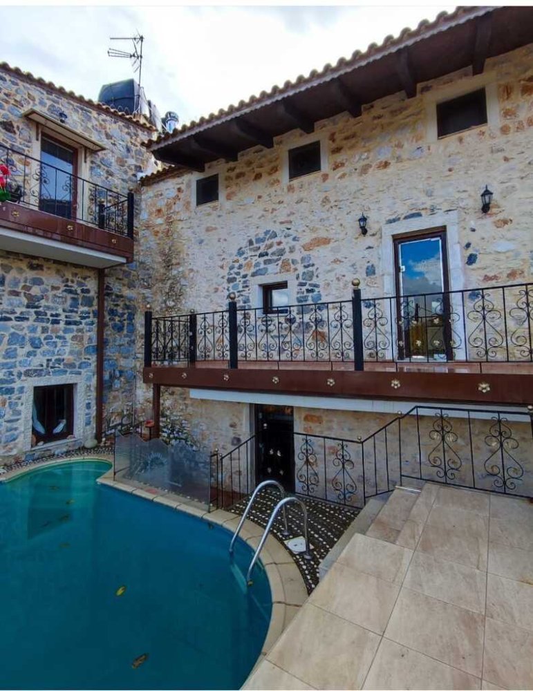 7 Schlafzimmer Stadthaus in Heraklion, Greece, Nr. 3607