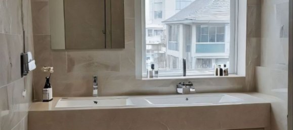 3 rooms Apartment in Vignola, Italy No. 118196 4