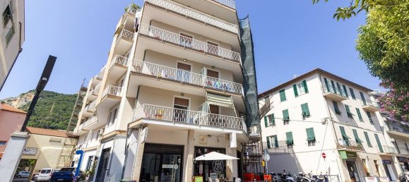 Apartamento de 2 dormitorios en Finale Ligure, Italy No. 294201 23