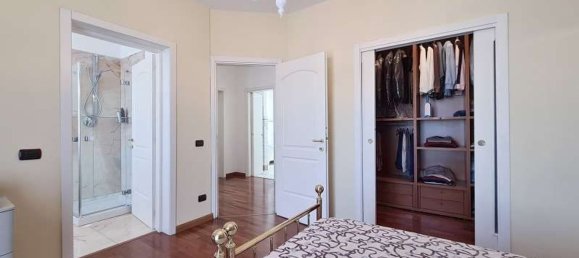 8-Zimmer Villa in Modena, Italy, Nr. 11552 11