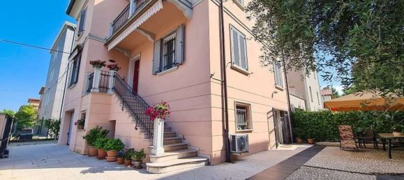 8-Zimmer Villa in Modena, Italy, Nr. 11552 2