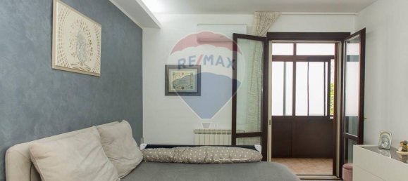 3-salle Appartement à Aci Castello, Italy No. 14775 17