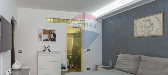 3-salle Appartement à Aci Castello, Italy No. 14775 16