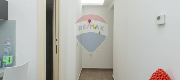 3-salle Appartement à Aci Castello, Italy No. 14775 8