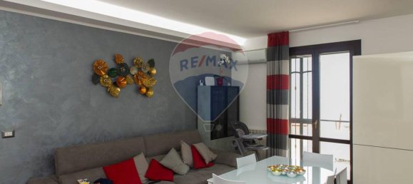 3-salle Appartement à Aci Castello, Italy No. 14775 6