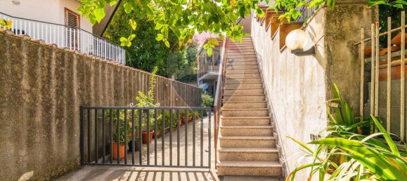 Apartamento de 4 divisões em Trecastagni, Italy N.º 300918 26