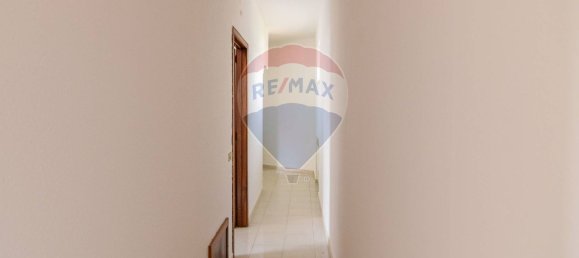 Apartamento de 4 divisões em Trecastagni, Italy N.º 300918 18
