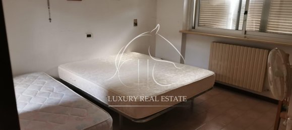 Apartamento de 3 dormitorios en San Costanzo, Italy No. 316908 35