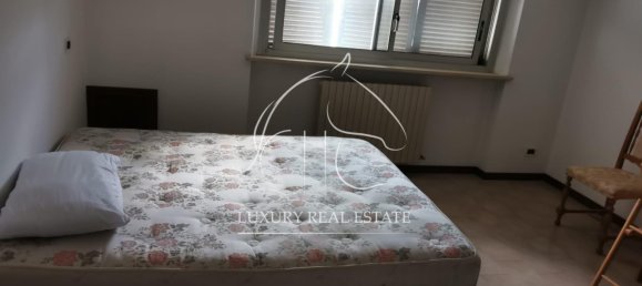 Apartamento de 3 dormitorios en San Costanzo, Italy No. 316908 32