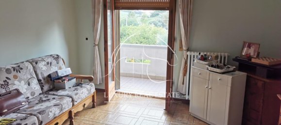 Apartamento de 3 dormitorios en San Costanzo, Italy No. 316908 4