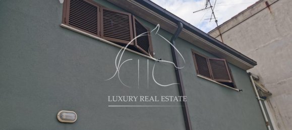 Apartamento de 3 dormitorios en San Costanzo, Italy No. 316908 16