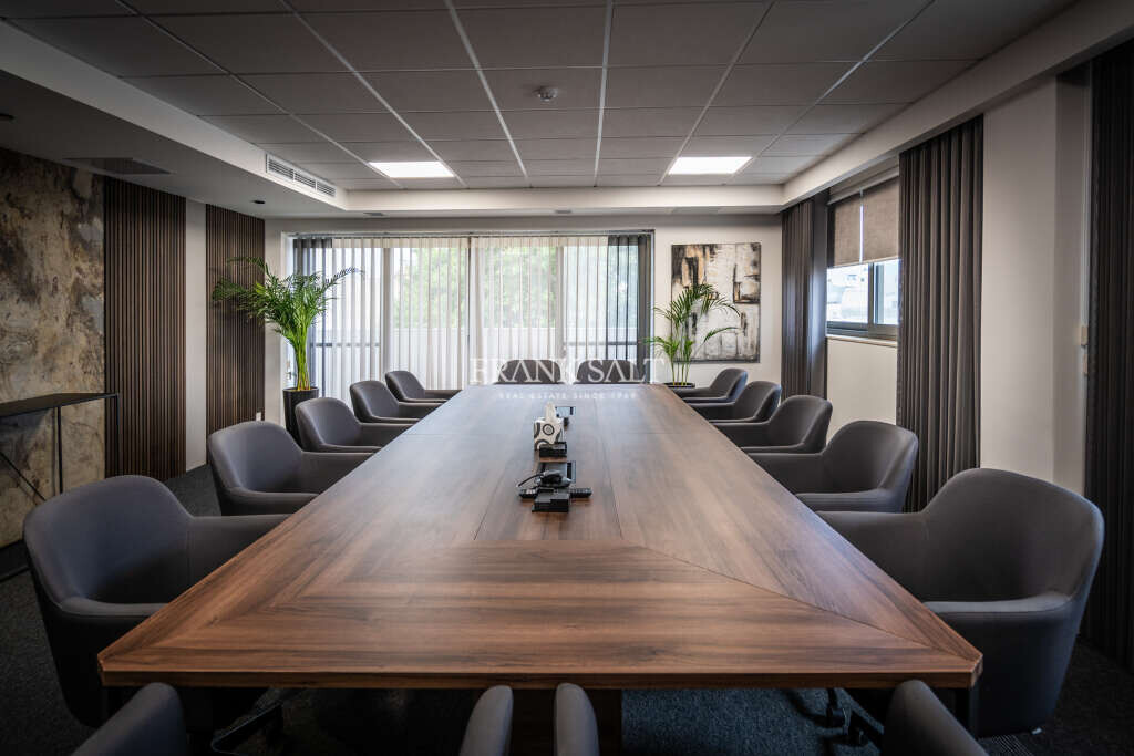 Büro in Sliema, Malta 410m², Nr. 12271