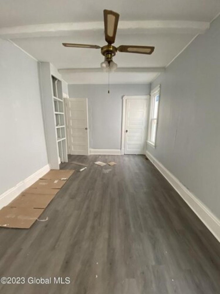 6 bedrooms House in Schenectady, USA No. 419467