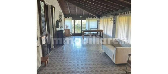 3 Schlafzimmer Villa in Valganna, Italy, Nr. 5438 3