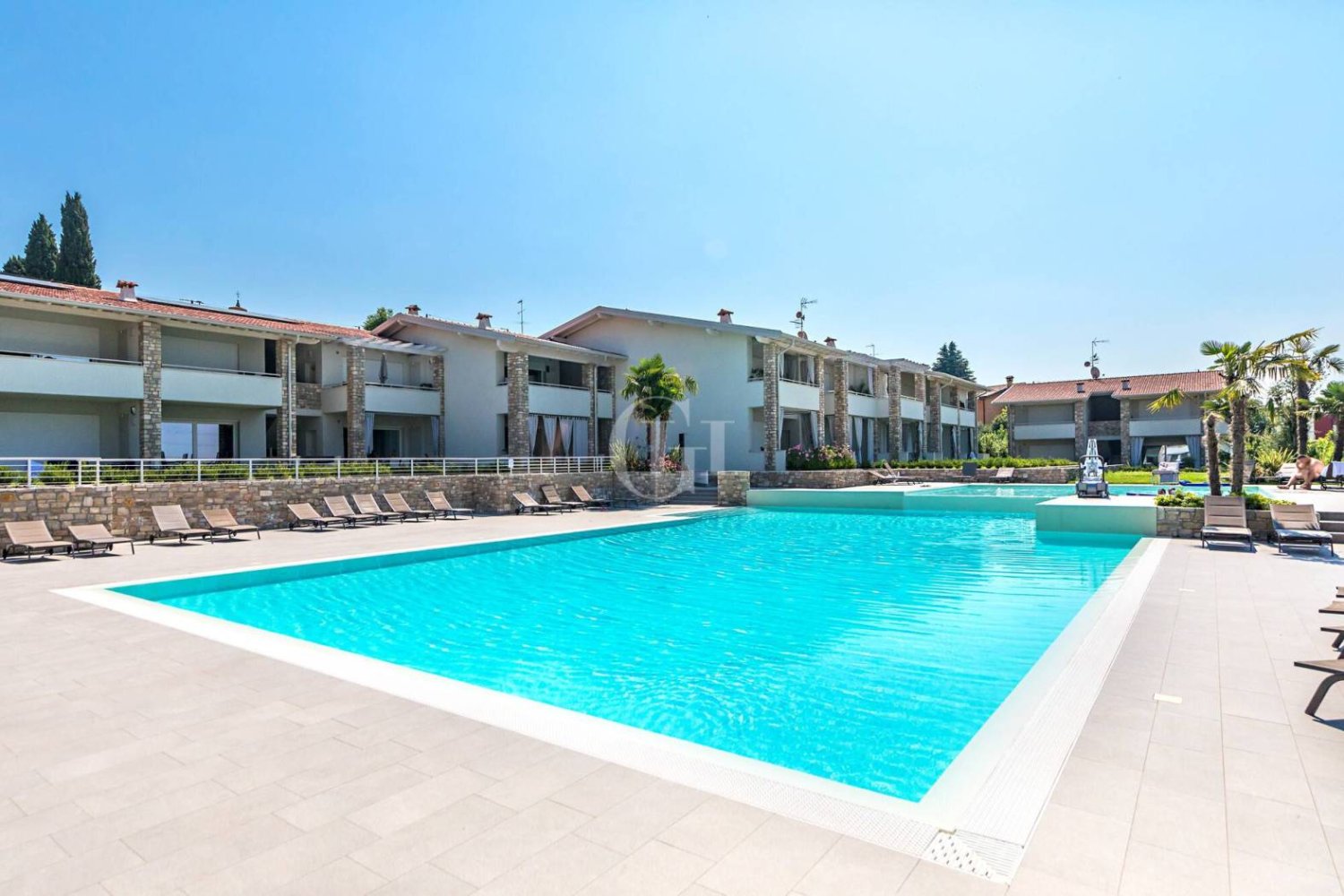 Apartamento de 2 dormitorios en Desenzano del Garda, Italy No. 262851