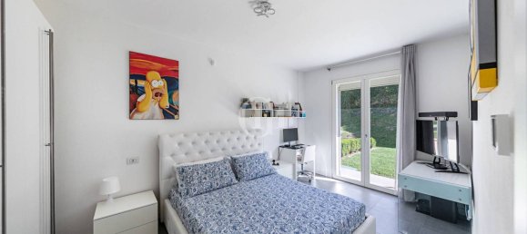 Apartamento de 2 dormitorios en Desenzano del Garda, Italy No. 262851 11