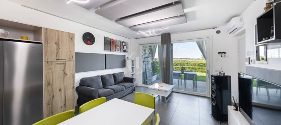 Apartamento de 2 dormitorios en Desenzano del Garda, Italy No. 262851 3