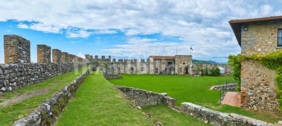 Apartamento de 2 dormitorios en Desenzano del Garda, Italy No. 262851 28