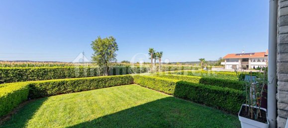 Apartamento de 2 dormitorios en Desenzano del Garda, Italy No. 262851 5