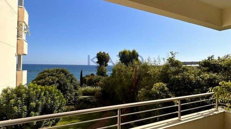 3 bedrooms Apartment in Germasogeia, Cyprus No. 18039