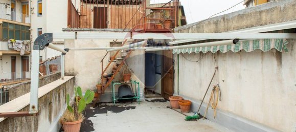 4 Schlafzimmer Wohnung in Catania, Italy, Nr. 91575 14