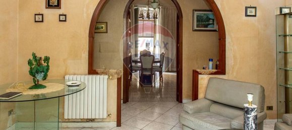 4 Schlafzimmer Wohnung in Catania, Italy, Nr. 91575 4