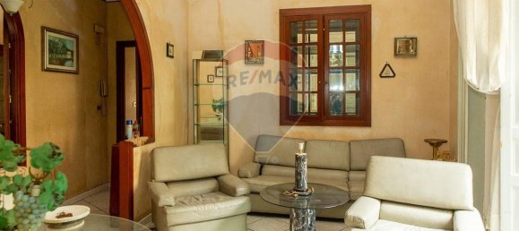 4 Schlafzimmer Wohnung in Catania, Italy, Nr. 91575 3