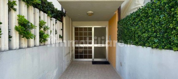Apartamento de 2 dormitorios en Martinsicuro, Italy No. 341315 2