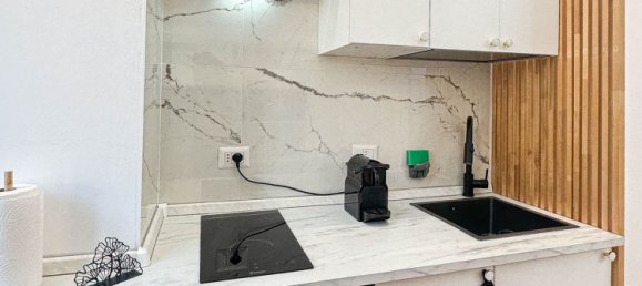 2 rooms Apartment in Rome, Italy No. 251658 26