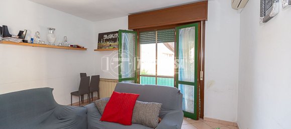 3 rooms Apartment in Rivolta d'Adda, Italy No. 293676 9
