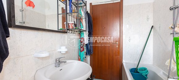 3 rooms Apartment in Rivolta d'Adda, Italy No. 293676 16