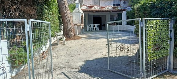 6 rooms Apartment in Cellole, Italy No. 284058 2