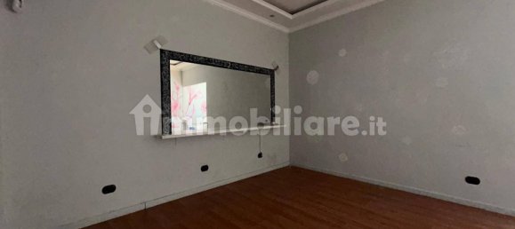 Propiedad comercial de 4 habitaciónes en Fiumicino, Italy No. 279901 6