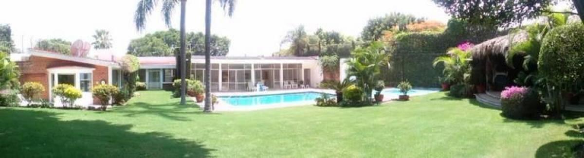 4 bedrooms House in Morelos, Mexico No. 175545