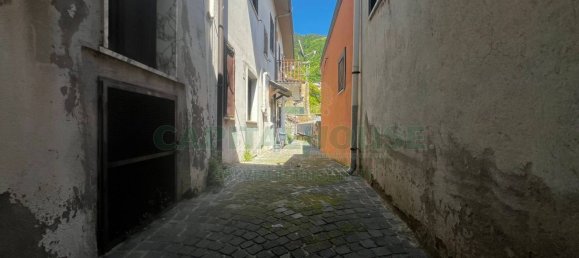 Casa de 2 habitaciónes en Santo Stefano del Sole, Italy No. 266509 13