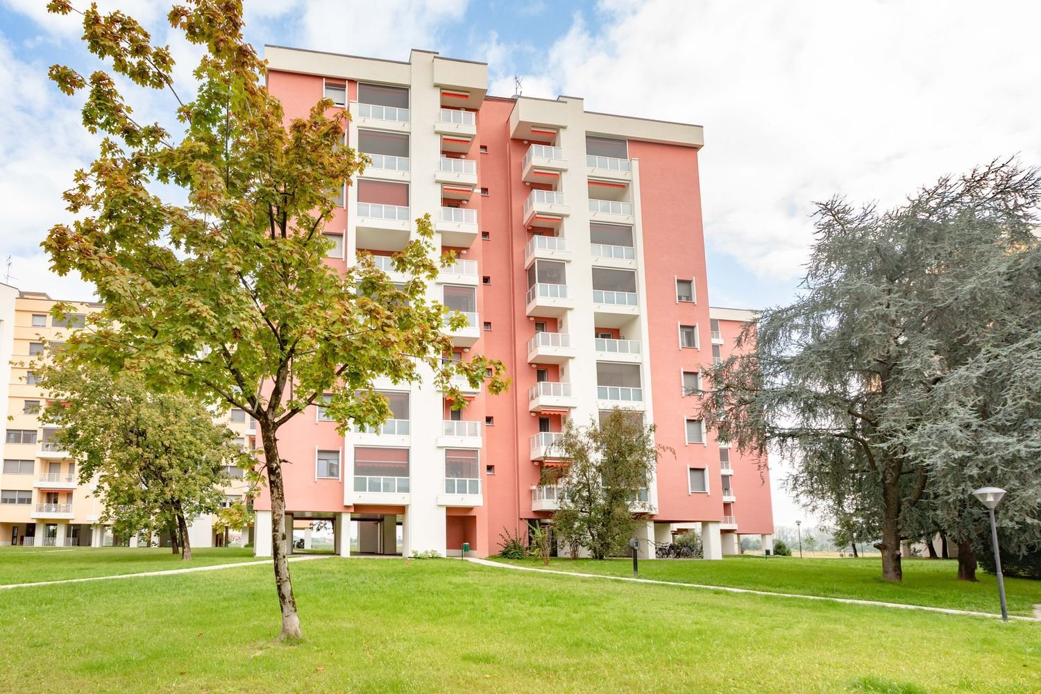 3 Schlafzimmer Wohnung in Opera, Italy, Nr. 357821