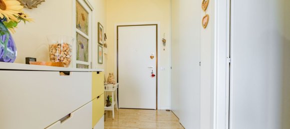 3 Schlafzimmer Wohnung in Opera, Italy, Nr. 357821 8