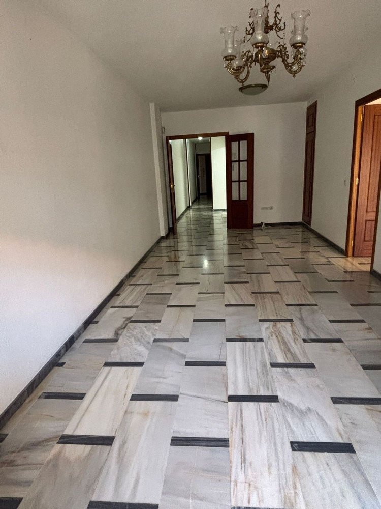 4 Schlafzimmer Wohnung in Cordoba, Spain, Nr. 160873