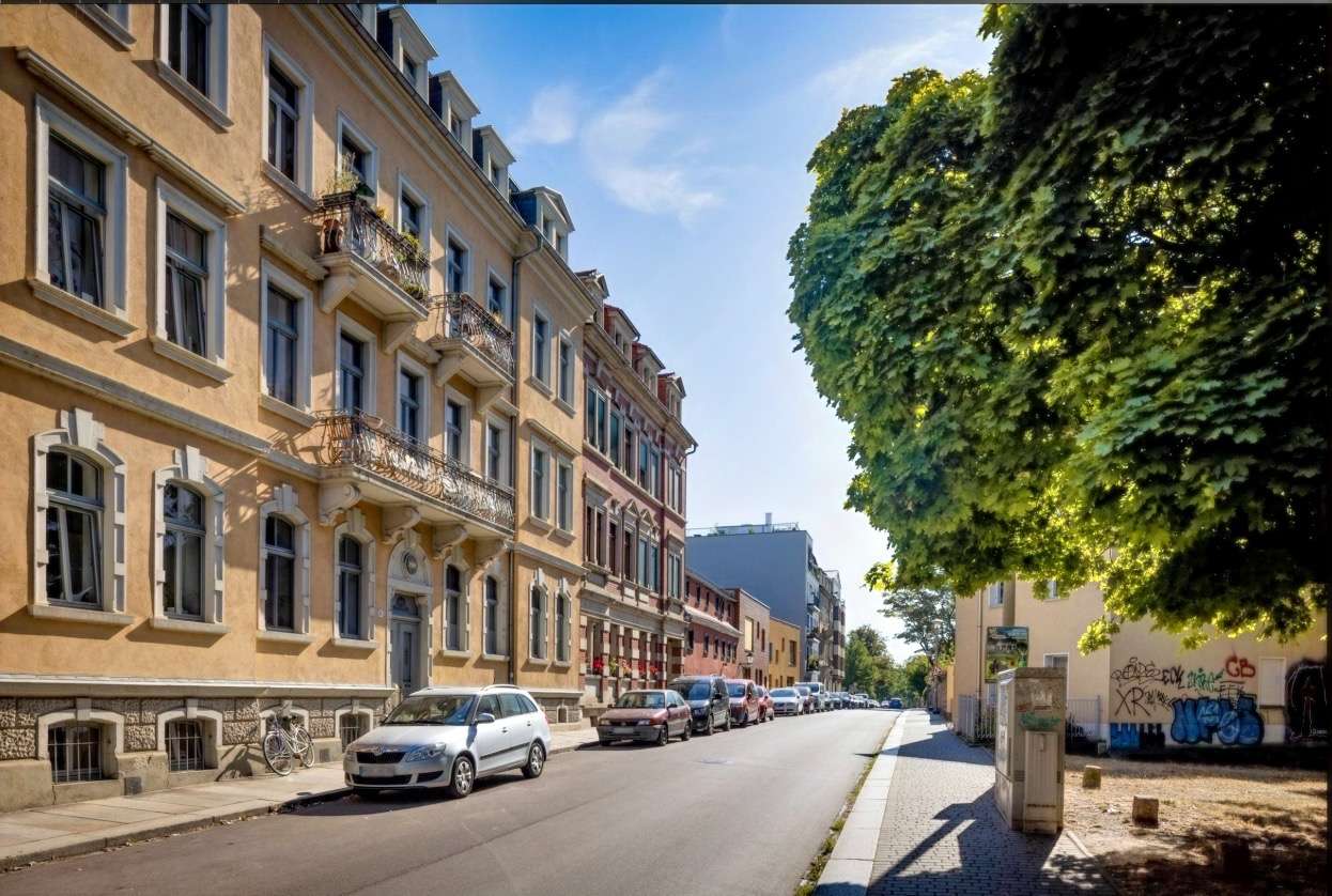 Квартира с 3 комнатами в Дрезден, Германия № 323222