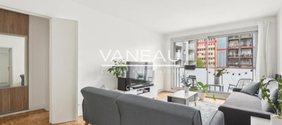 2 bedrooms Apartment in Paris, France No. 151250 2