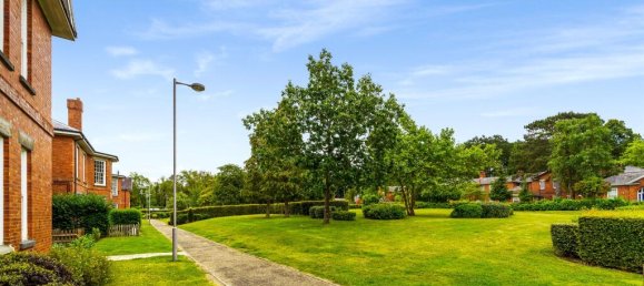 2 bedrooms Apartment in Epsom, United Kingdom No. 9711 29