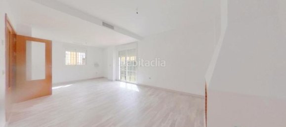 Moradia em banda T3 em Alhaurin de la Torre, Spain N.º 169478 2