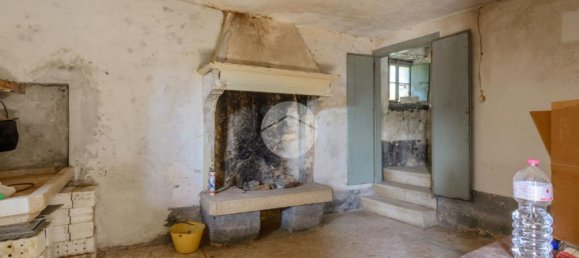 2 bedrooms House in Fumane, Italy No. 377667 2